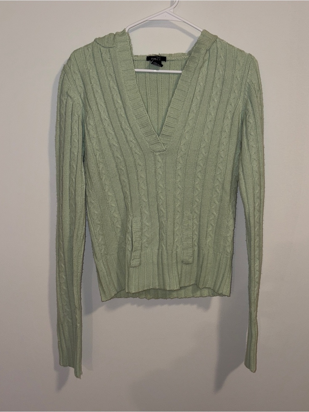 Green Rue 21 Y2K V-Neck Hooded Sweater Size: M